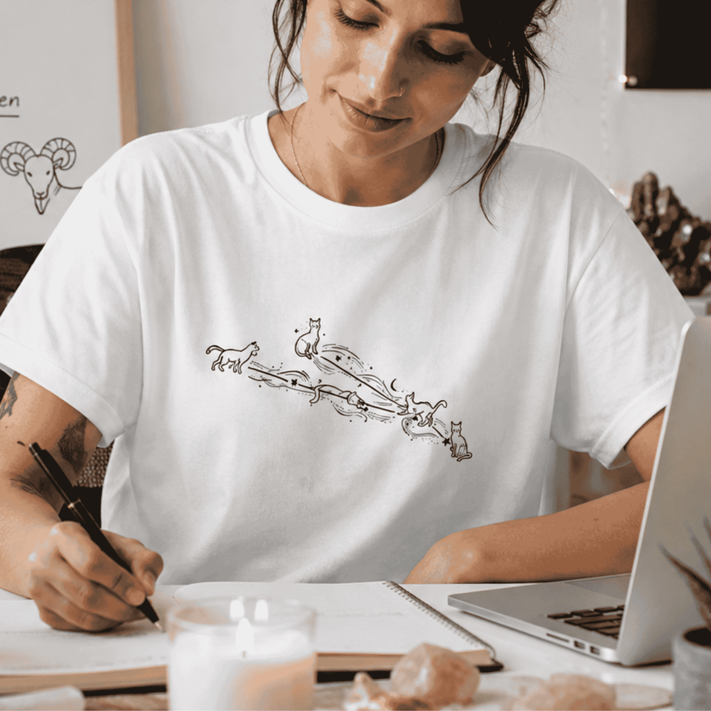 Aries Constellation Cat Crop Top in White – Cozy Zodiac Moon & Stars Baby Tee